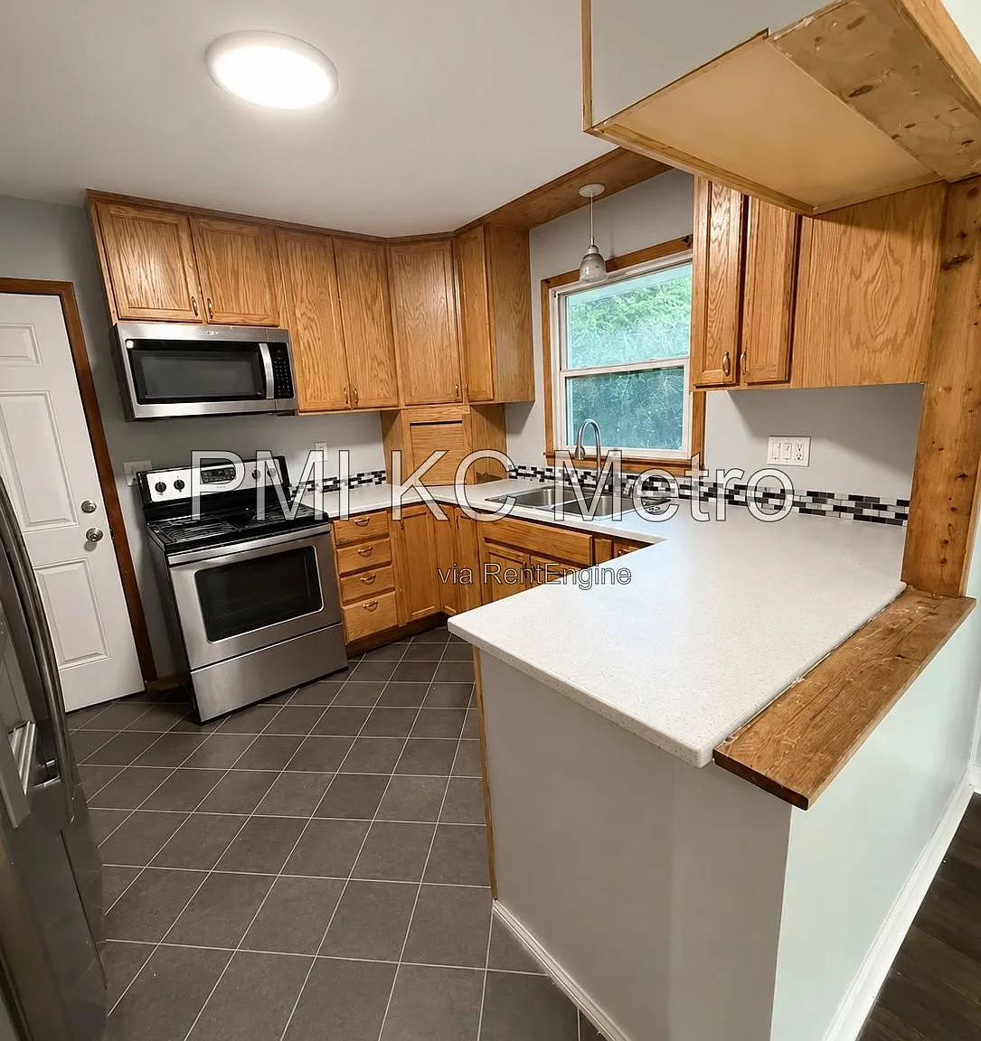 4 bed, 2.0 bath, 1200 sqft, $1,675 — Photo 1