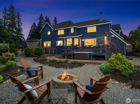 24520 NE 11th Place, Sammamish, WA 98074