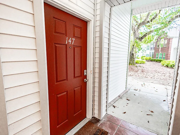 147 Golf View Ln — Photo 6