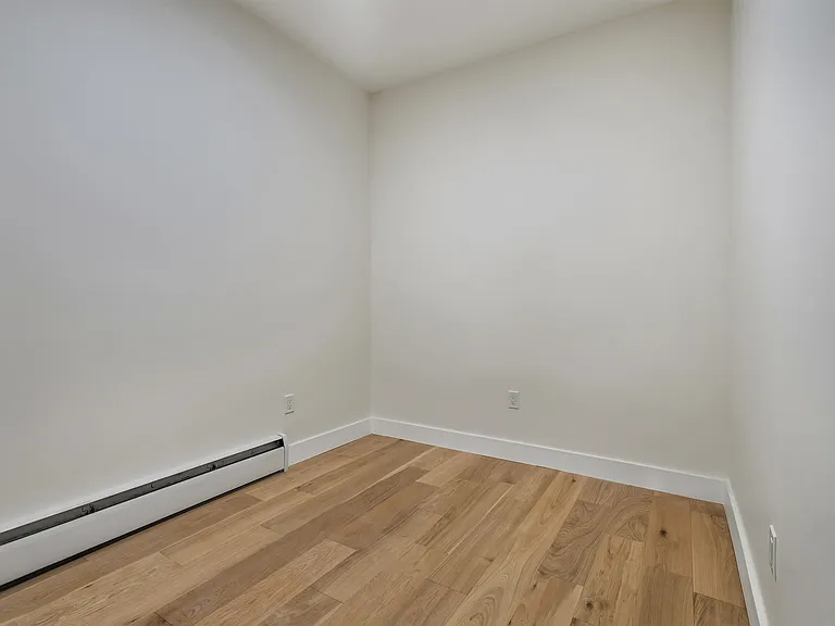 1102 Central Ave #1 — Photo 12
