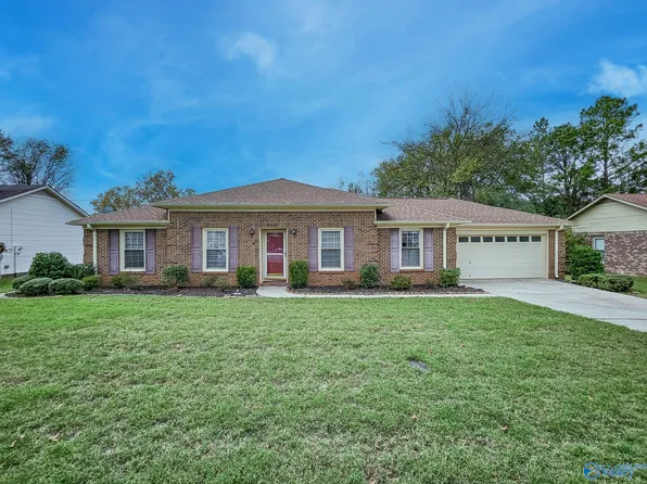 8440 Hogan Dr SE, Huntsville, AL 35802
