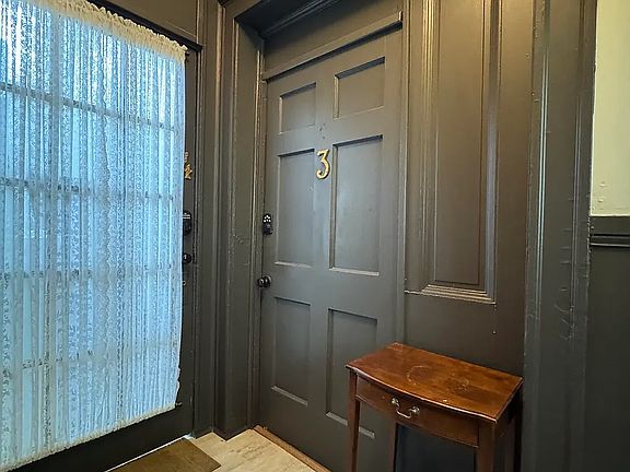 2nd image of 416 Belgravia Ct APT 3