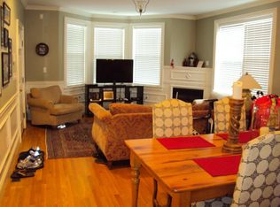 194 W 7th St #2, Boston, MA 02127