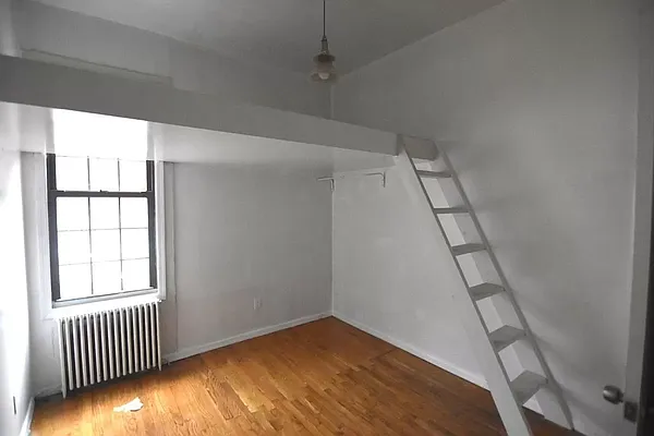 Rented by The Agency | media 15