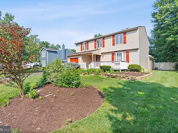 2nd image of 606 Prospect Ave