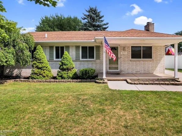 42764 Michigan Dr, Sterling Heights, MI 48313