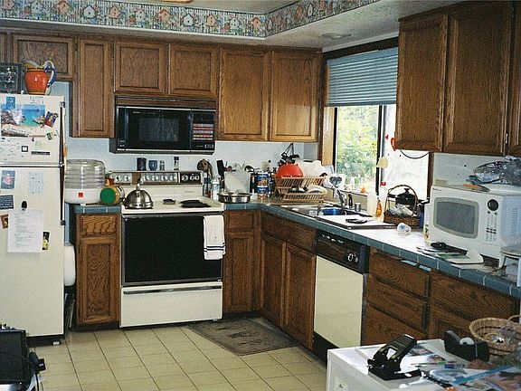 3rd image of 21602 47th Pl W