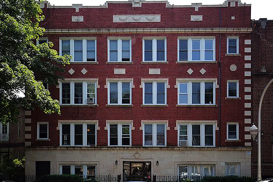 1429 W. Lunt Ave. — Photo 1