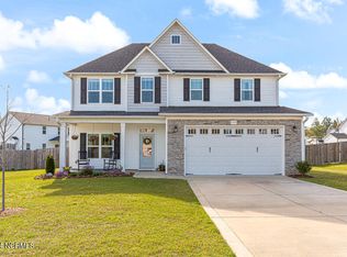 1173 Yellowwood Dr, Aberdeen, NC 28315