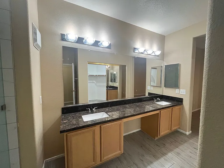 673 Peachy Canyon Cir #103 — Photo 24