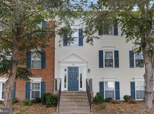 114 Prosperity Ave SE APT F, Leesburg, VA