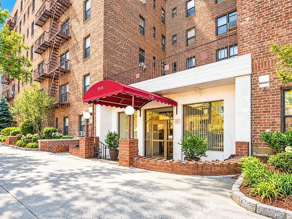 71-11 Yellowstone Blvd #4M, Forest Hills, NY 11375