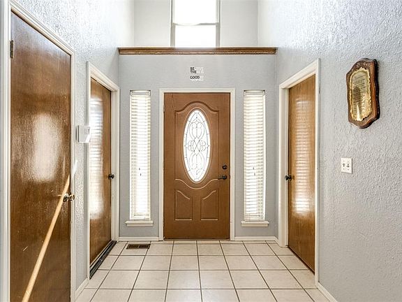5th image of 113 E Snowmass Dr