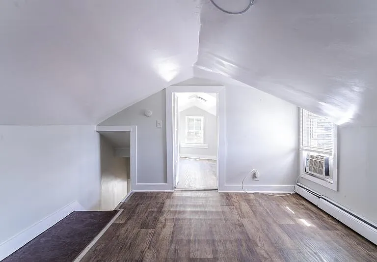 874 6th Ave — Photo 20