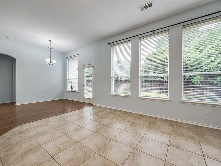 1617 Redwood Dr — Photo 7