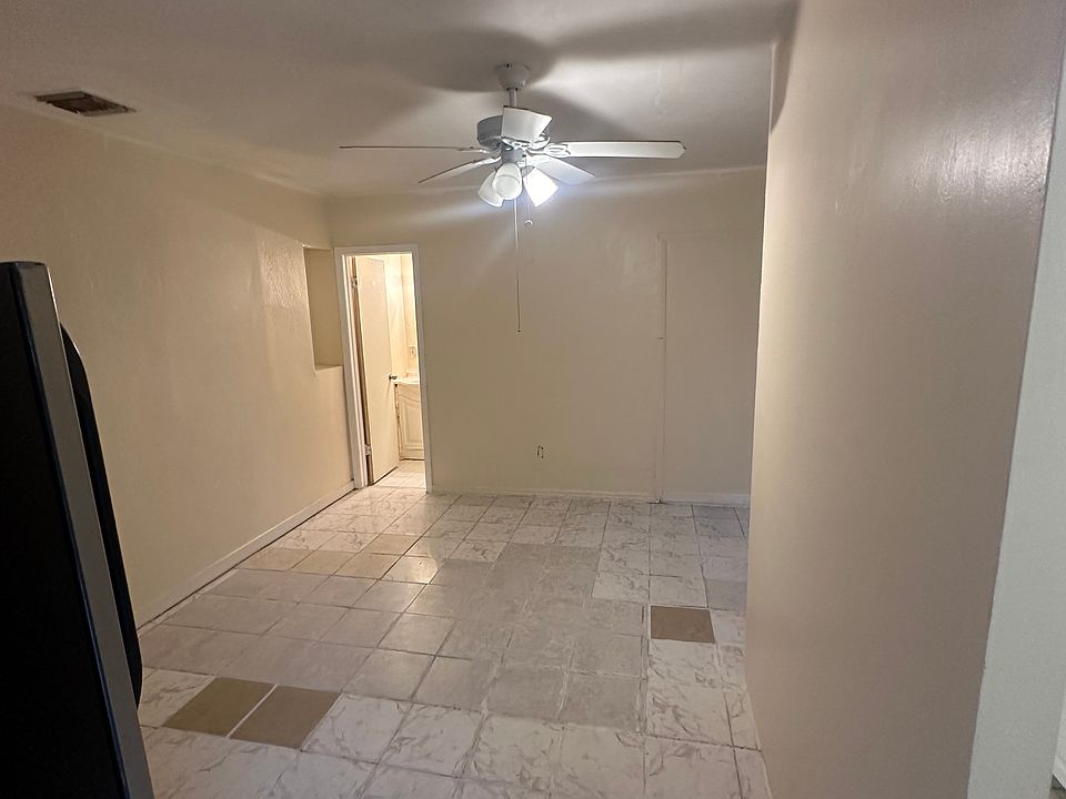 1st image of 1350 NE 141st St