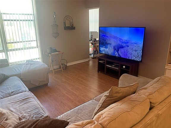 4th image of 210 172nd St APT 331