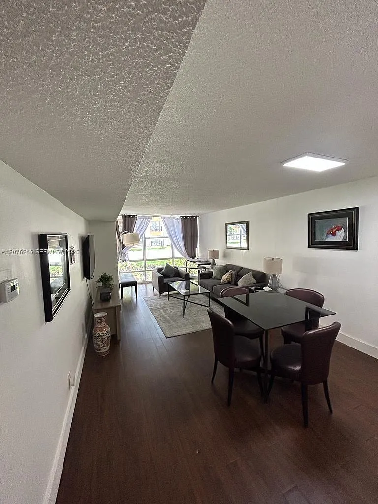 Avila South Condo — Photo 4