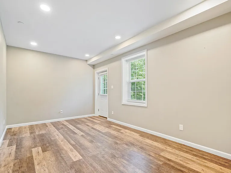 6348 Quinn Rd — Photo 24