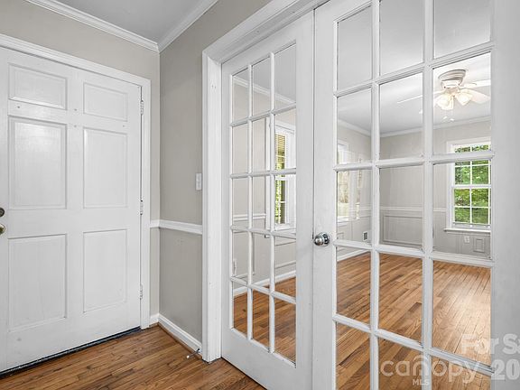 2nd image of 1002 Ramseur Rd