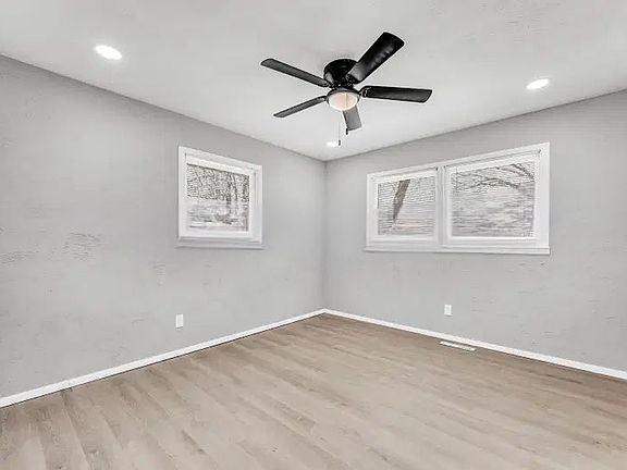 3rd image of 3212 N Wildan Ave #5