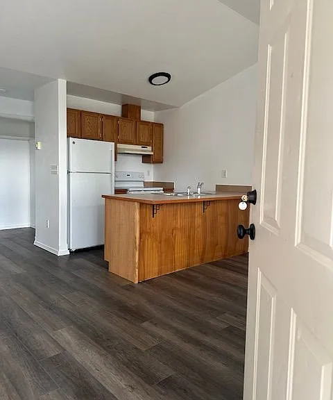 4413 Circle Pl NE #D — Photo 7