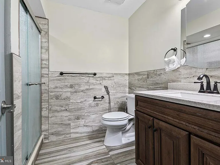 2032 Old Stone Mill Dr #2032 — Photo 22