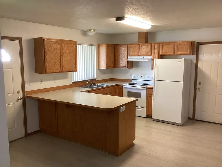 307A & 307 N Hallett St #B — Photo 15
