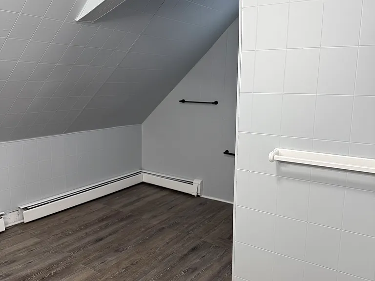 141 Spruce St #2 — Photo 9