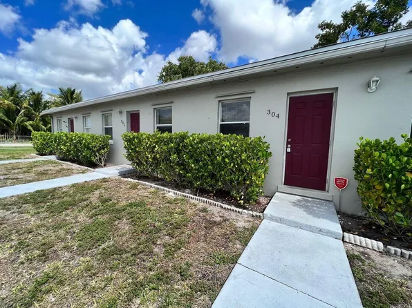 300 Jennings Avenue, Greenacres, FL 33463
