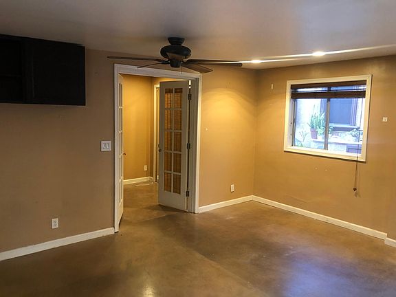 3rd image of 207 Nieto Ave #B