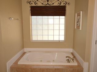 1739 Sound Creek Ct, Navarre, FL 32566