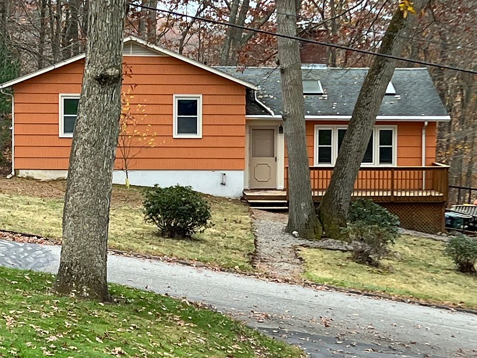 1st image of 4 North Glenwoods Road