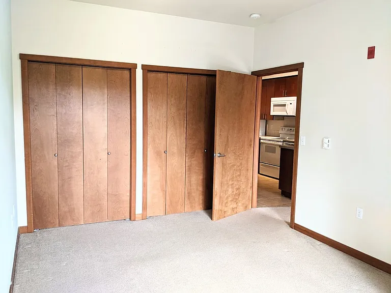 910 Gladstone St #306 — Photo 12