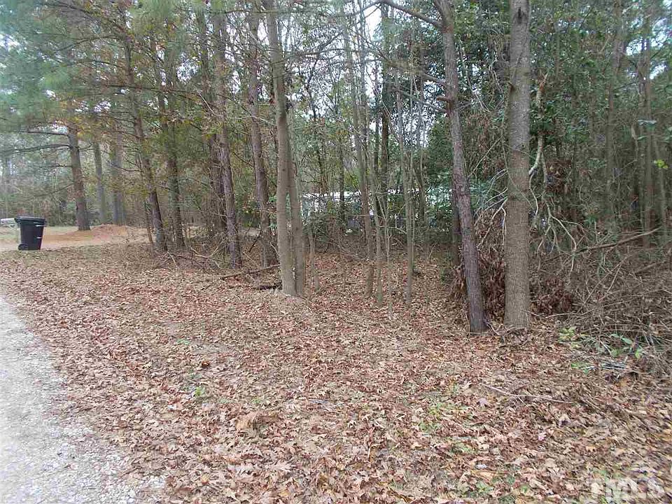 1st image of 107 Doe Cir