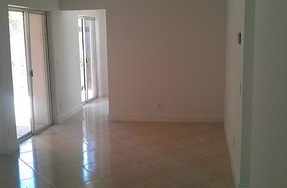 4th image of 1562 Springside Dr