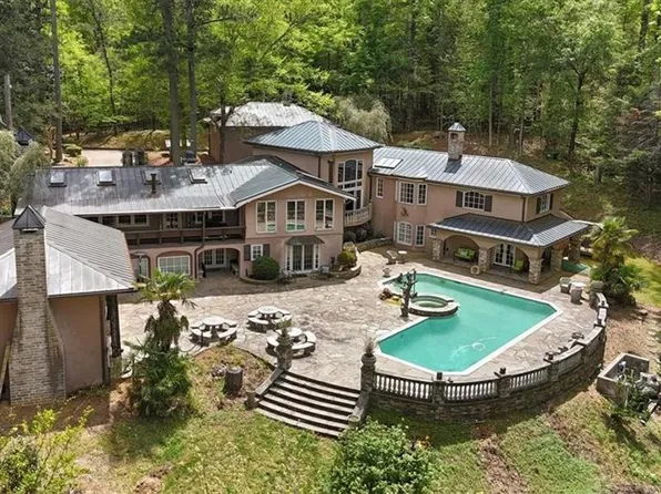 1526 Chubb Rd SW, Cave Spring, GA 30124