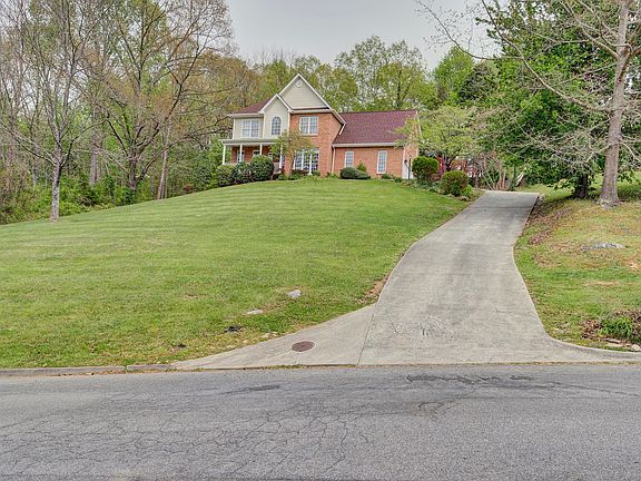 3rd image of 113 Southridge Dr