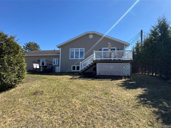 234 Caswell St, Grand Falls, NB E3Z 1A7