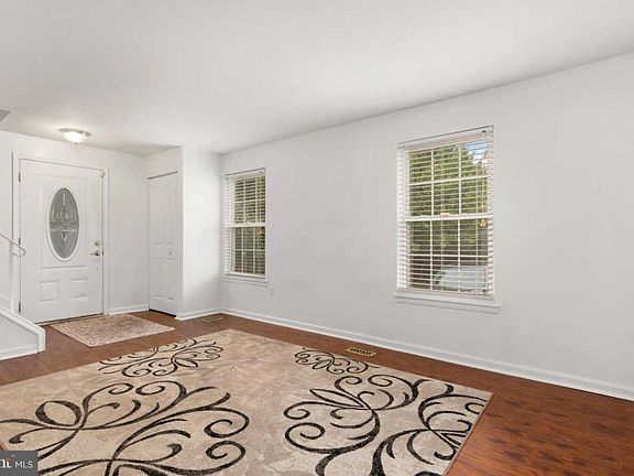 5th image of 7600 McNamara Dr #464