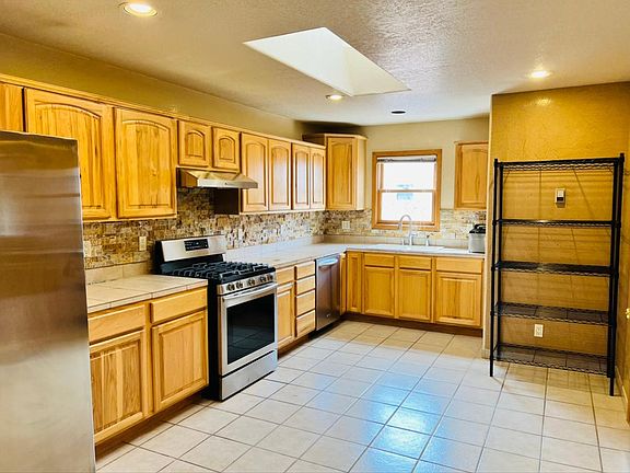2nd image of 2948 Pueblo Alto