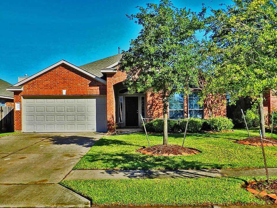 1st image of 2723 Wild Oak Park Dr