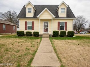 4800 Red Fern Rd, Louisville, KY 40219