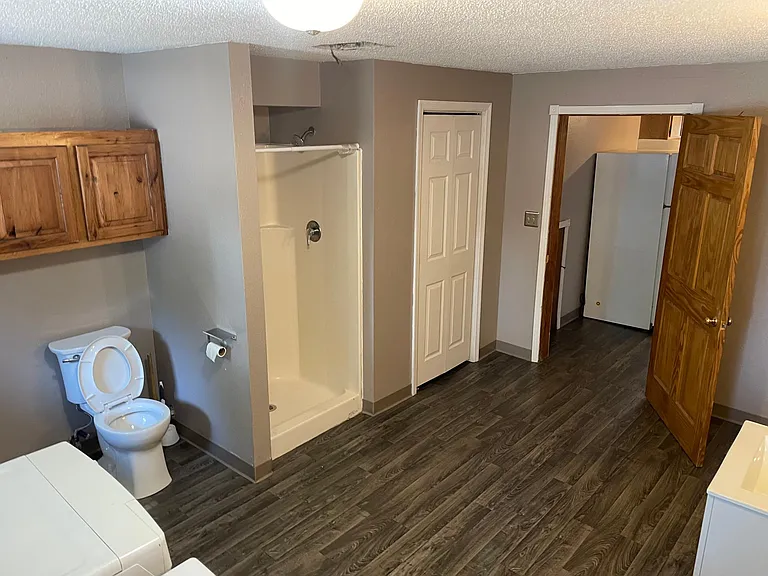 138 2nd Ave S #2 — Photo 11