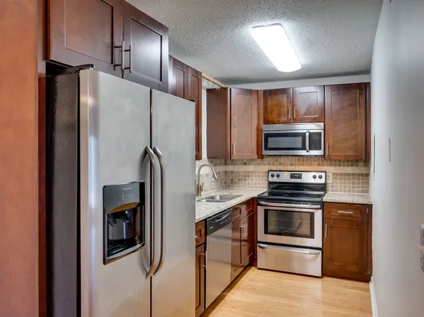 6680 Charlotte Pike APT C4, Nashville, TN 37209