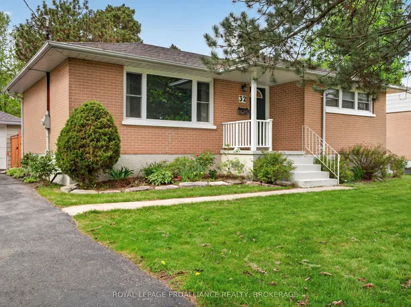 32 Lennox St, Kingston, ON K7M 4S2