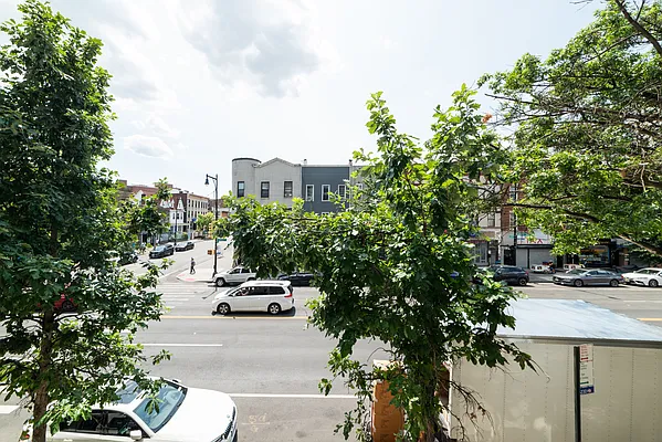 Rented by Key City Capital Inc | media 11