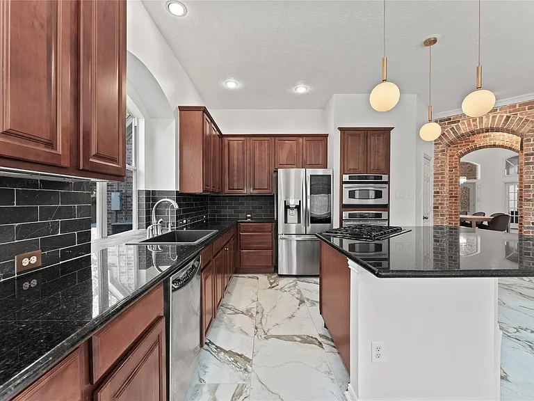 18 Degas Park Dr — Photo 18