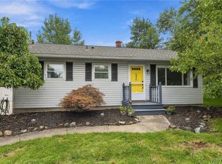 6458 Cloverleaf Dr, Lockport, NY 14094