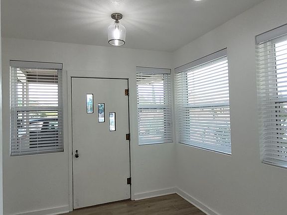 4th image of 808 S Melendres St
